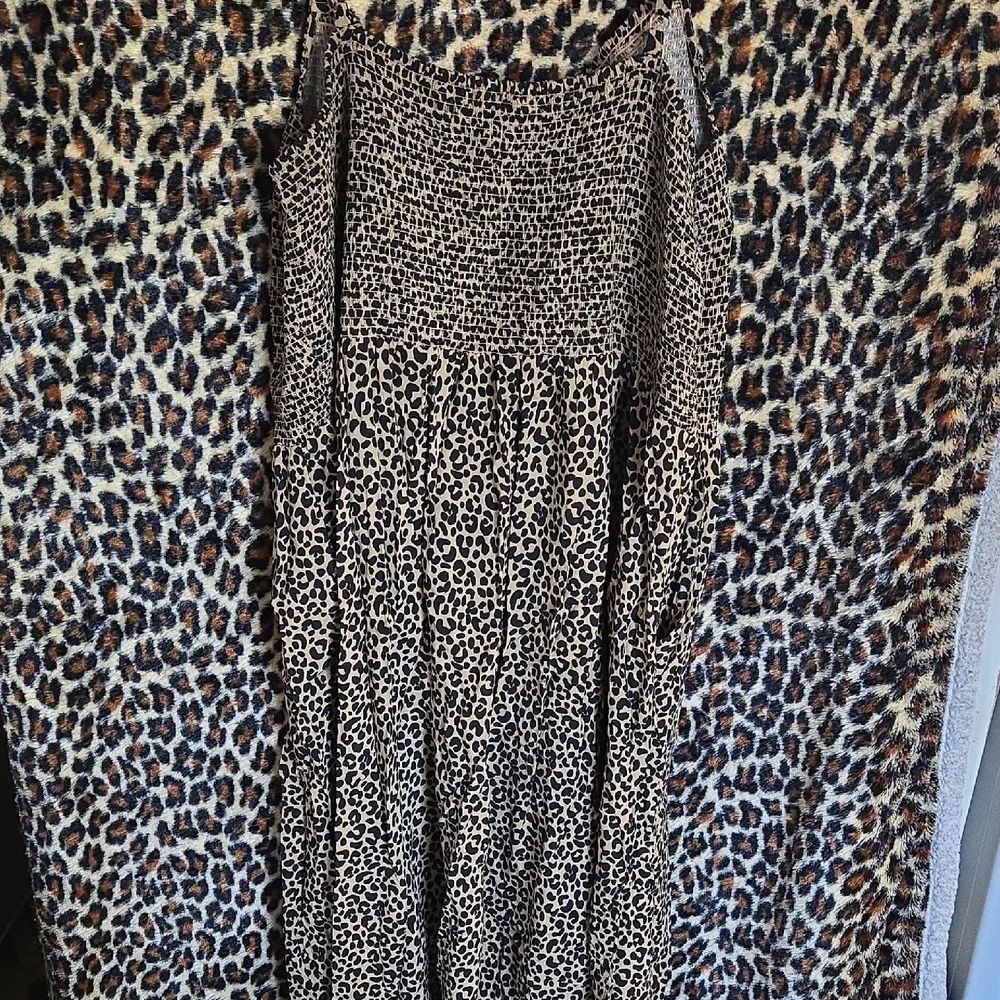 Old Navy Leopard Print Cami Dress - Tan & Black - Picture 3 of 3